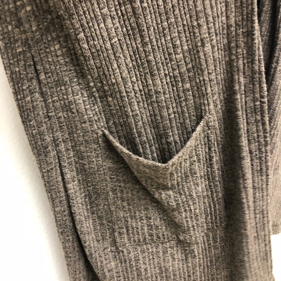 Cardigan - Picture 3 of 4